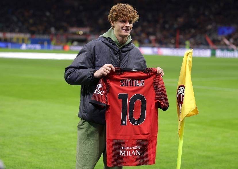 今晚!CCTV5直播法网,郑钦文女单首轮过关,中国金花王欣瑜出战